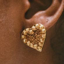 Load image into Gallery viewer, Heart Stud