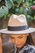 Load image into Gallery viewer, Panama Hat Super Fine Unisex - Black