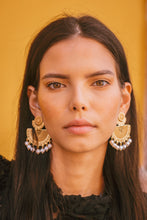 Load image into Gallery viewer, Etnia Earrings