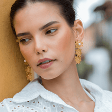 Load image into Gallery viewer, Sheel Earrings