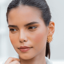 Load image into Gallery viewer, Tomatillo Stud