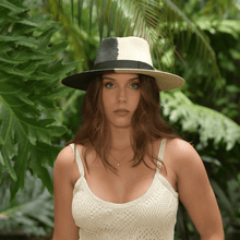 Load image into Gallery viewer, Panama Hat Super Fine - Bicolor
