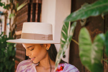 Load image into Gallery viewer, Cordobes Hat/ Khaki band
