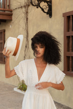 Load image into Gallery viewer, Natural Panama Extra-fine hat with camel band — featured portrait
