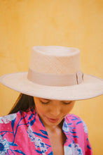 Load image into Gallery viewer, Cordobes Hat / Beige Ribbon
